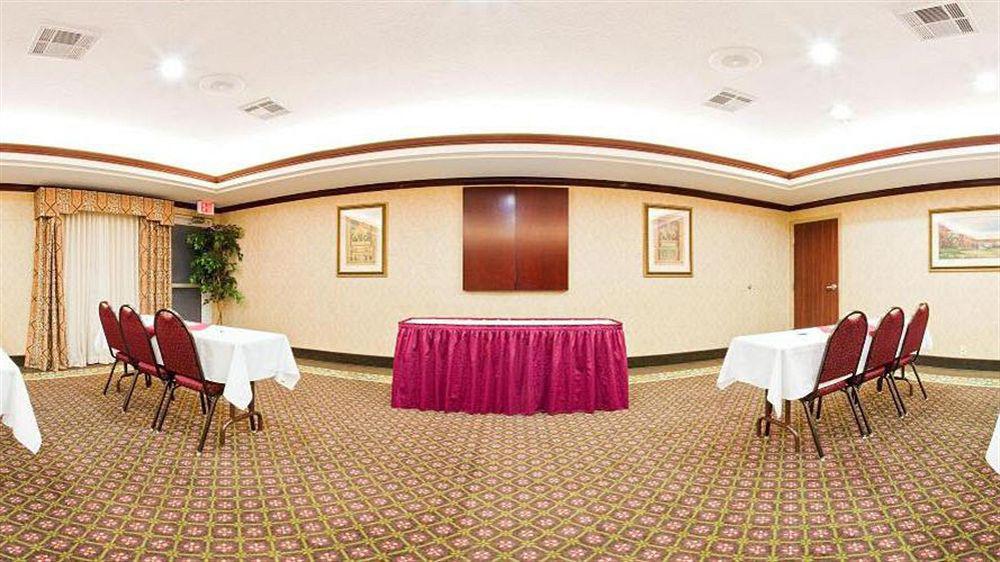 Holiday Inn Express Hotel & Suites Gainesville By Ihg Екстер'єр фото